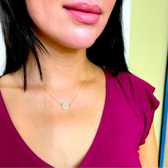 NWOT Tory Burch Delicate Gold Necklace - Picture 1 of 4